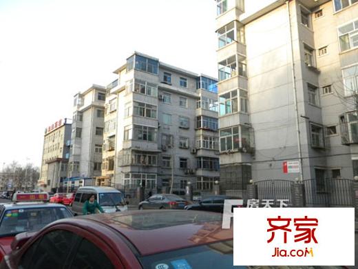 平板玻璃廠小區(qū)外景圖 
