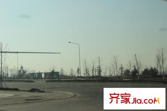 中航綠城理想城周邊配套之馬路