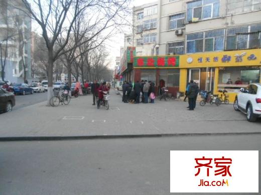 興華南小區(qū)外景圖 