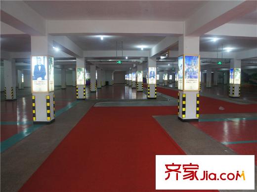 佳源都市周邊配套停車場(chǎng)