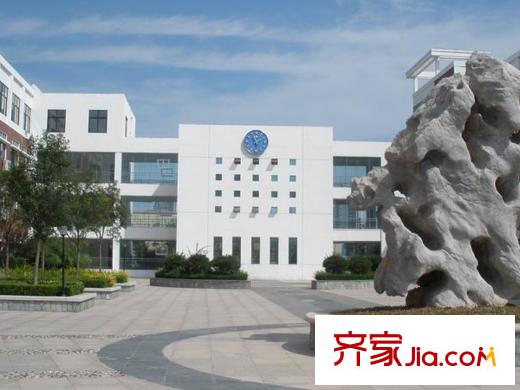 伯金漢花園周邊配套之城陽(yáng)十中