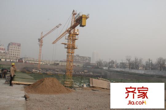 廣興?巔峰國(guó)際工地實(shí)景（2014.12.27）