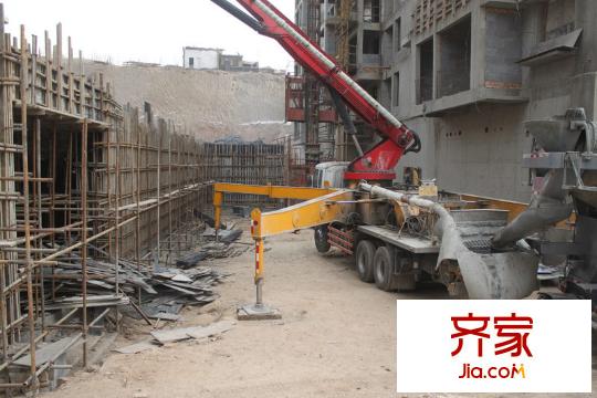 悅?cè)R山施工現(xiàn)場（2012.12.31）