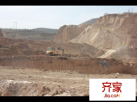 夏威夷北岸工地挖土機(jī)作業(yè)（2013.3.7）