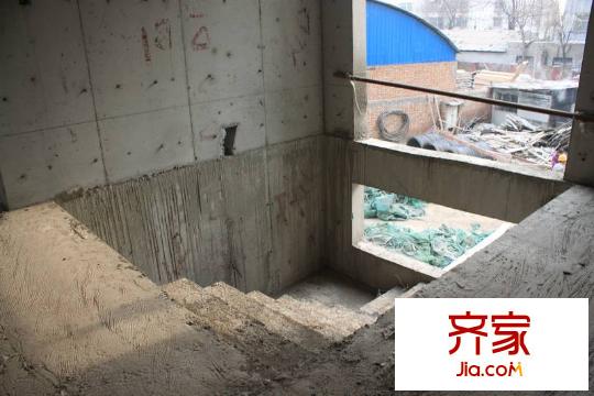 匯豐花苑樓梯實(shí)景（2012-11-20）