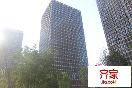 萬(wàn)國(guó)城moma19號(hào)樓主體實(shí)景（2015-8-20）
