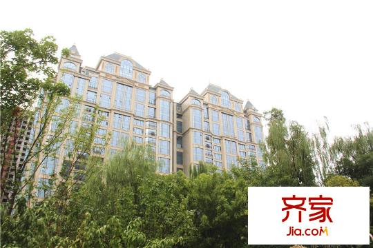 恒大華府小區(qū)樓體（2015-09-07）