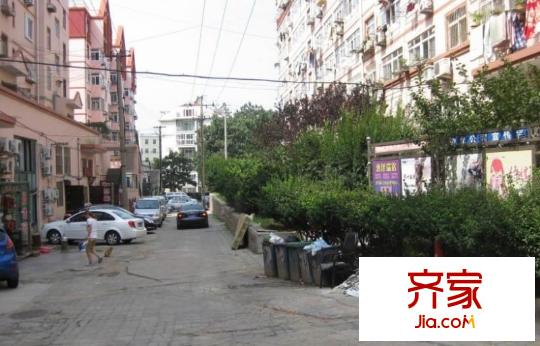 國(guó)隆新村