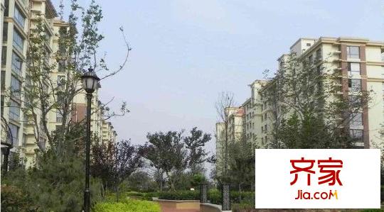 廊橋水岸外景圖
