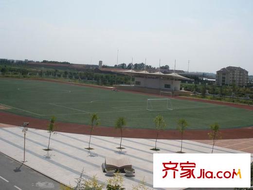 伯金漢花園周邊配套之城陽十中