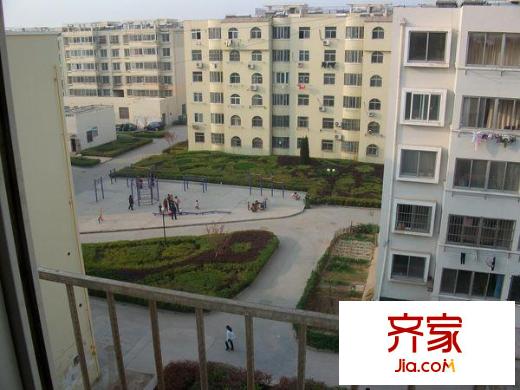 長白山小區(qū)外景圖 