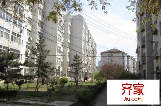 延安三路小區(qū)外景圖 