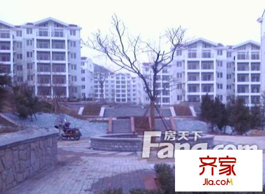 百通依山小居