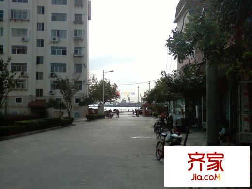 前灣小區(qū)外景圖 