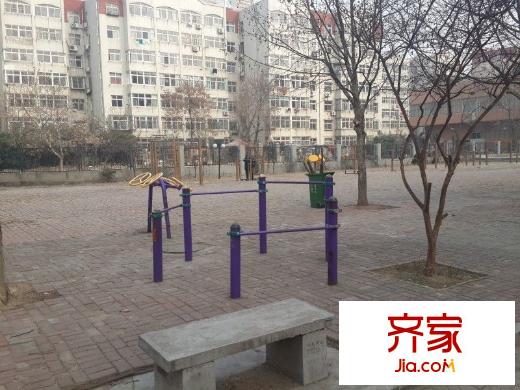 華新園小區(qū)外景圖 