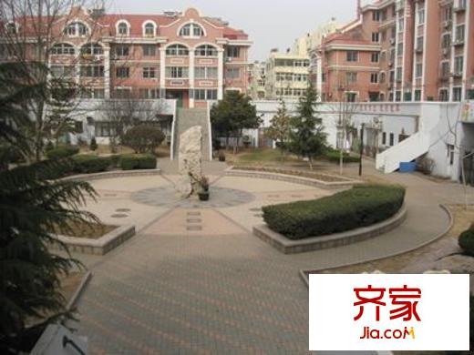 威海路步行街外景圖 