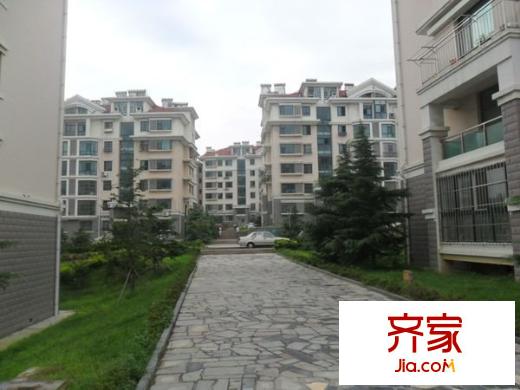 林語山畔外景圖 