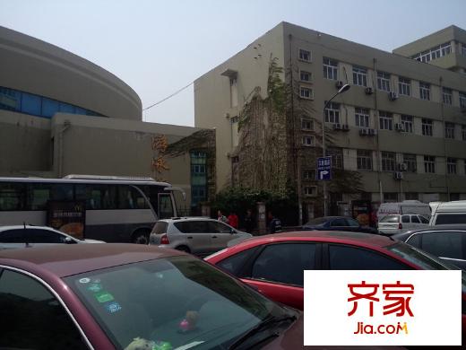臺六學區(qū)房外景圖