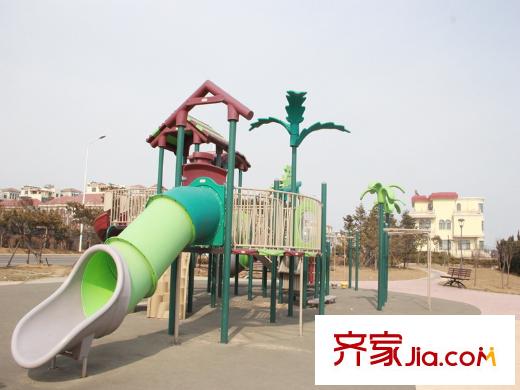 金沙灘壹號(hào)周邊配套之游樂(lè)園