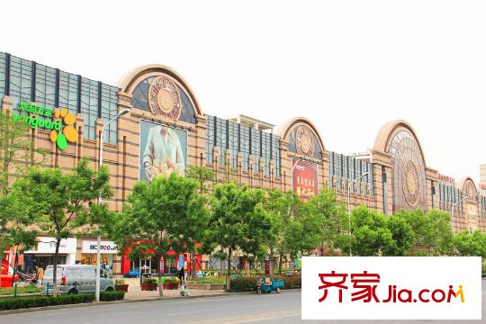 海爾鼎世華府周邊配套寶龍城市廣場(chǎng)