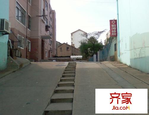 前灣小區(qū)外景圖 