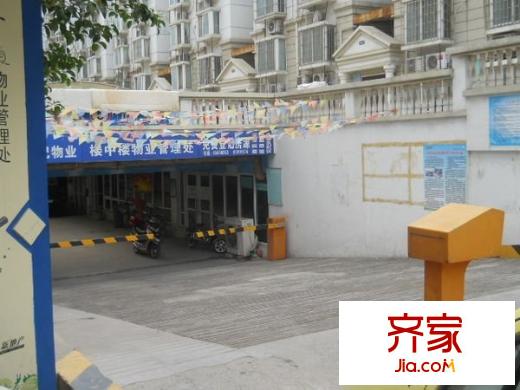 21世紀(jì)樓中樓外景圖 