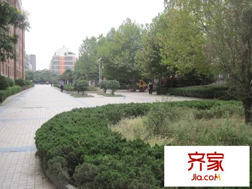 湖光苑外景圖 
