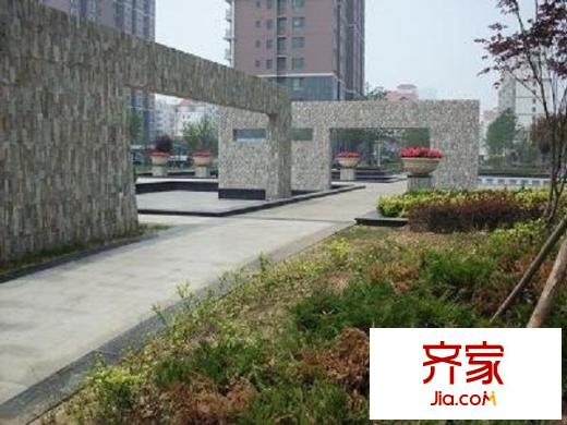 九方海悅?cè)A庭外景圖