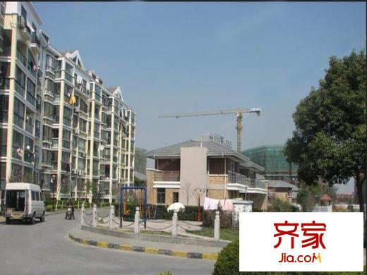 和興東城花苑別墅外景圖和興東城別墅 