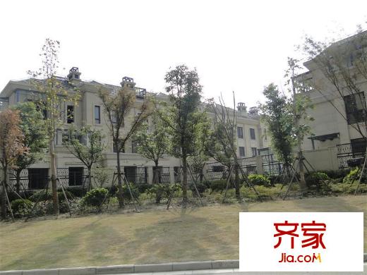 綠地21新城?藍(lán)山壹號(hào)綠地21新城 藍(lán)山壹號(hào) 