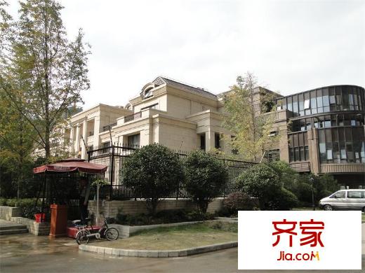 綠地21新城?藍(lán)山壹號(hào)綠地21新城 藍(lán)山壹號(hào) 