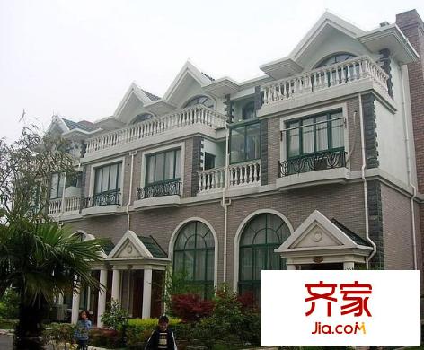 魚尾獅外景圖 