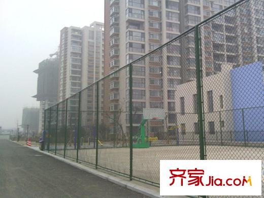 千禧銀杏苑周圍配套之籃球館
