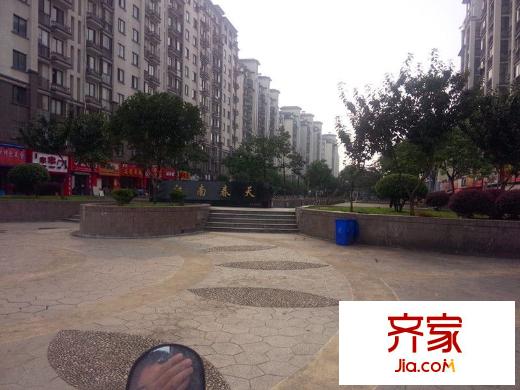 江南春天外景圖 