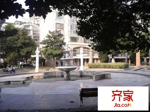 鳳凰城外景圖 
