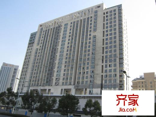 和興東城三期2#樓工程進(jìn)度實(shí)景(2013.03)