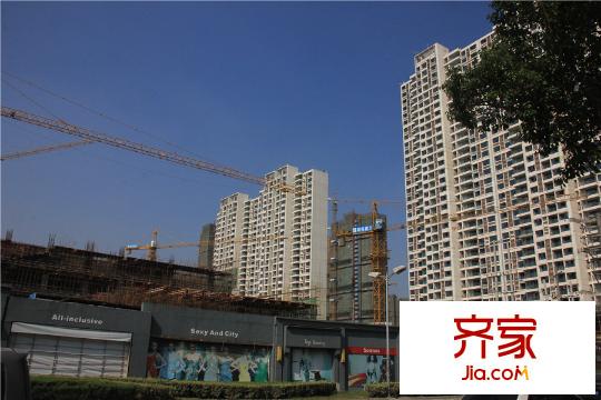 九方城紫竹路上的施工現(xiàn)場（2014-11-05）