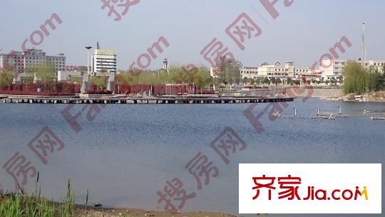 湖景花園周邊配套奚仲廣場