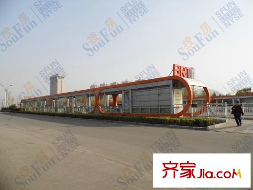 凱潤花園周邊配套公交車站