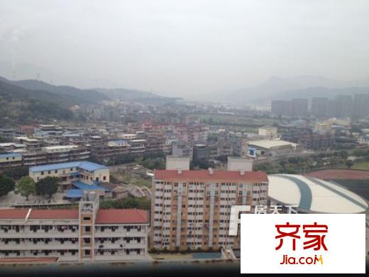 長(zhǎng)山碧水外景圖 