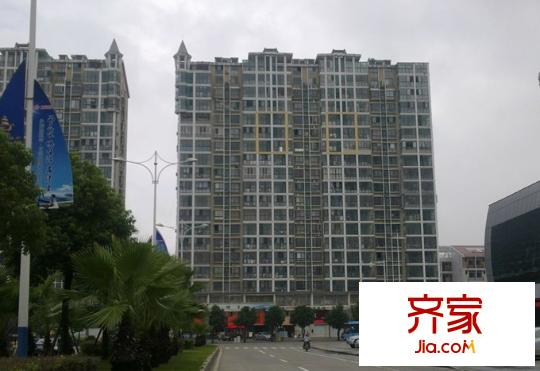 長(zhǎng)山碧水外景圖 