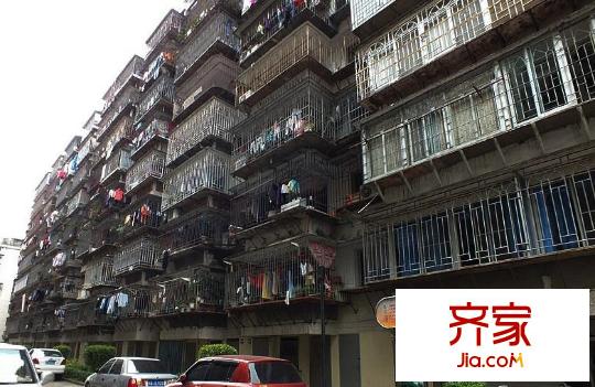 靈響小區(qū)外景圖 