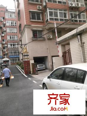 鳳凰山公寓外景圖