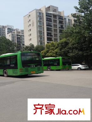 萬錦公館周邊公交車站