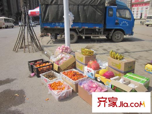 中大長江紫都六期周邊路邊水果攤