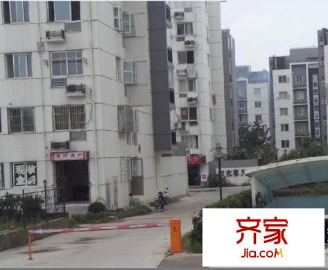 頤家春天外景圖