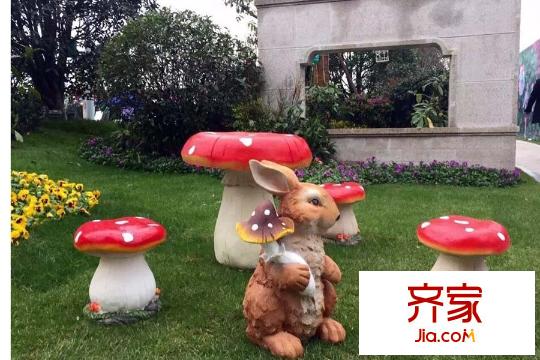 碧桂園世紀城邦項目售樓處外動物造型（2015-11-09）