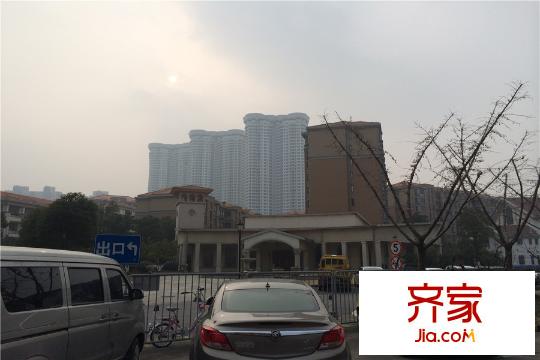 碧瑤花園熙園小區(qū)內(nèi)部景觀（2015-3-11）