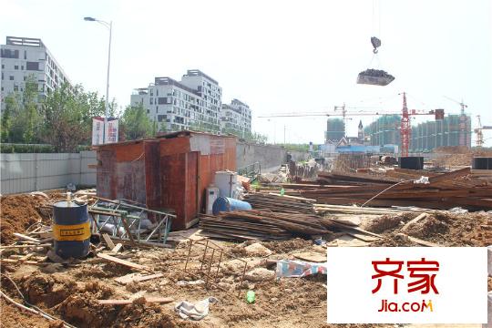武夷名仕園工地土堆（2015-9-14）