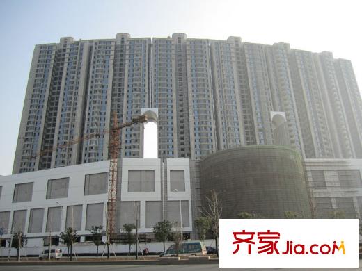 誠(chéng)基百家湖小公館配套圖項(xiàng)目南面的21世紀(jì)國(guó)際公寓
